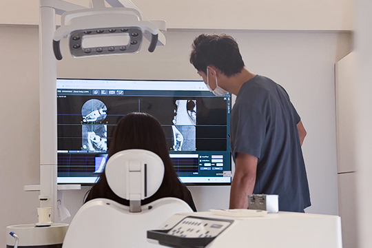 銀座駅徒歩2分の歯医者。親知らず治療のプロ「おやあご銀座」の雰囲気