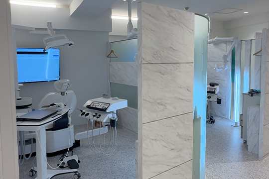 銀座駅徒歩2分の歯医者。親知らず治療のプロ「おやあご銀座」の雰囲気